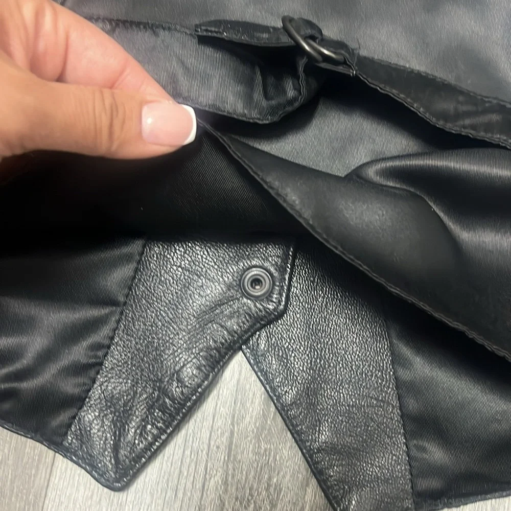 Don’t Stop Classics Black Leather Vest with Button Closure /size S